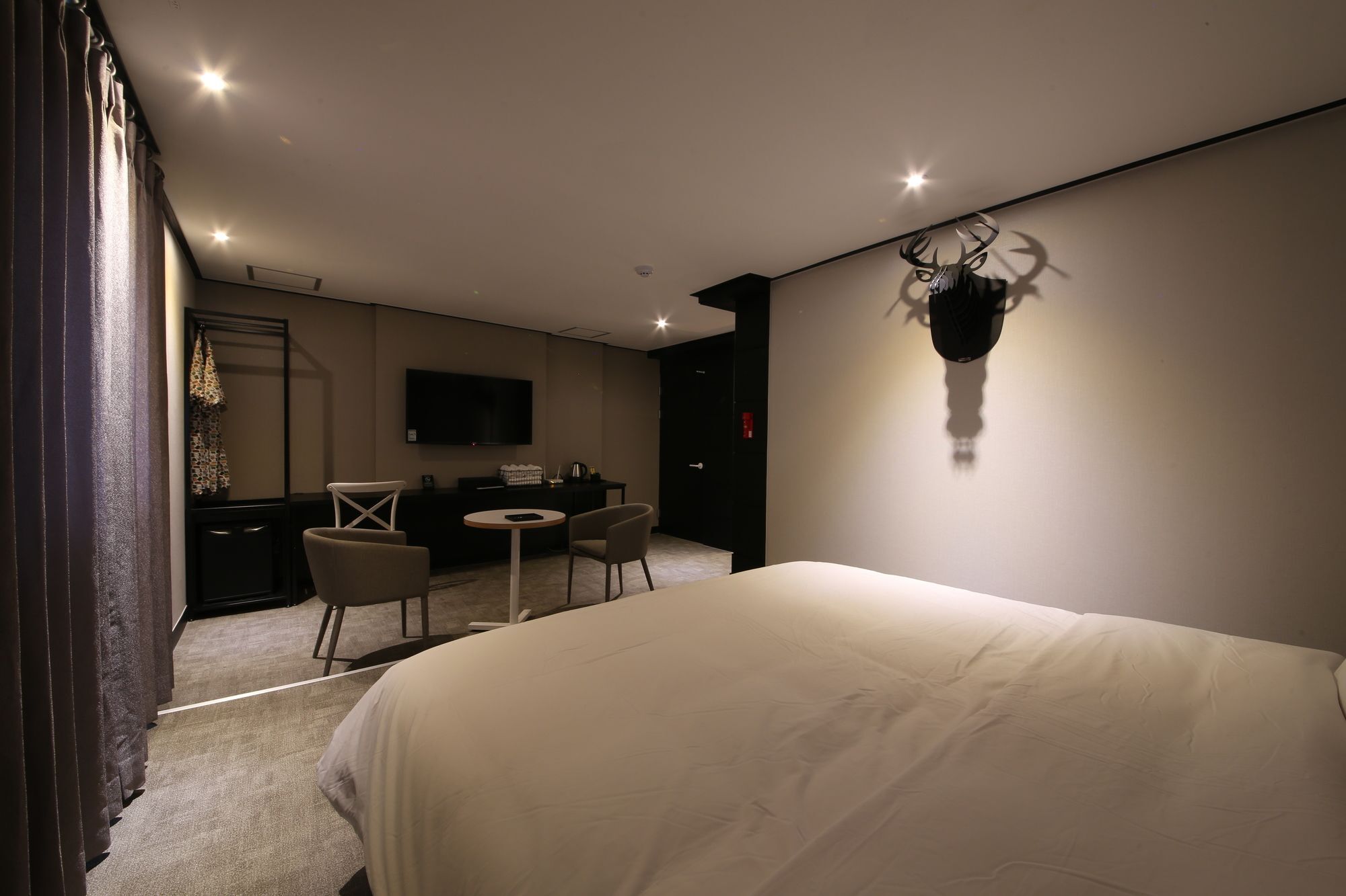 Almond Hotel Gupo Station Puszan Kültér fotó