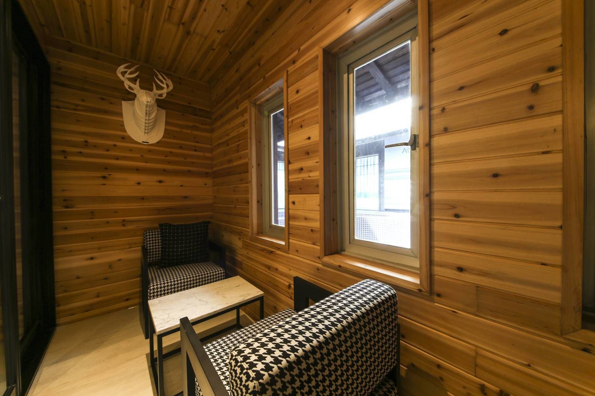 Almond Hotel Gupo Station Puszan Kültér fotó